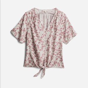 Floral Tie Button-Up